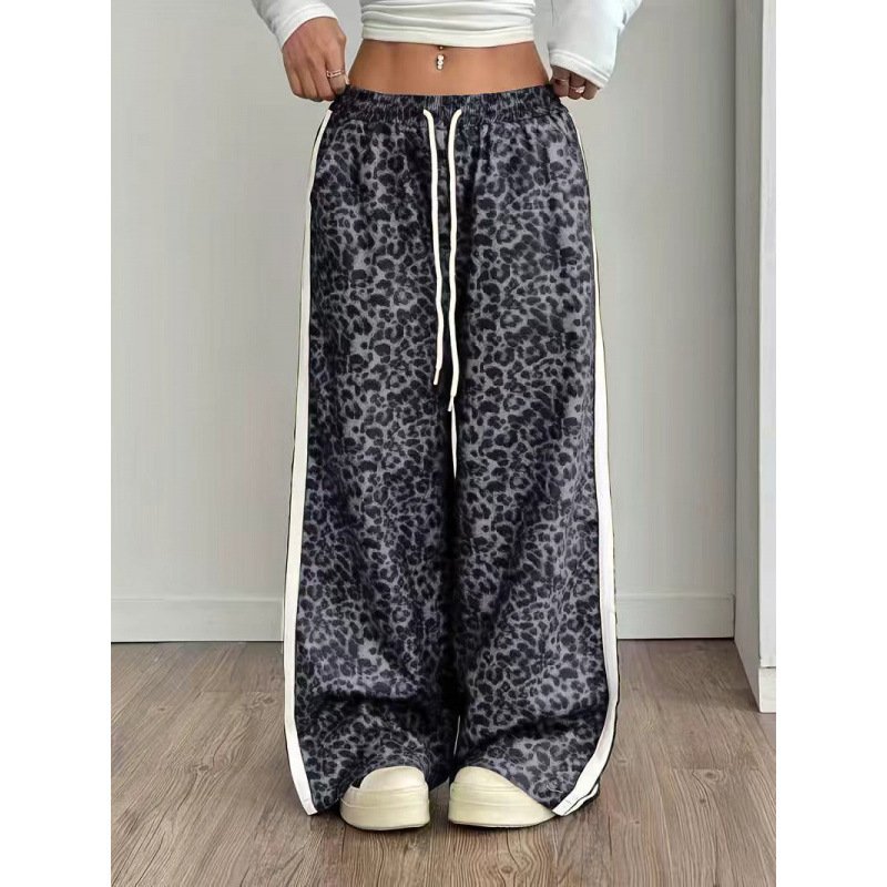 Stylish Leopard-print Patchwork Wide-leg Pants With A Relaxed Flowy Fit - Image 3