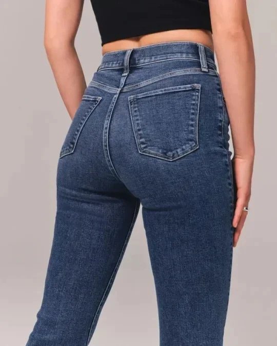 Women's Fashion Casual Solid Color Jeans - Image 3