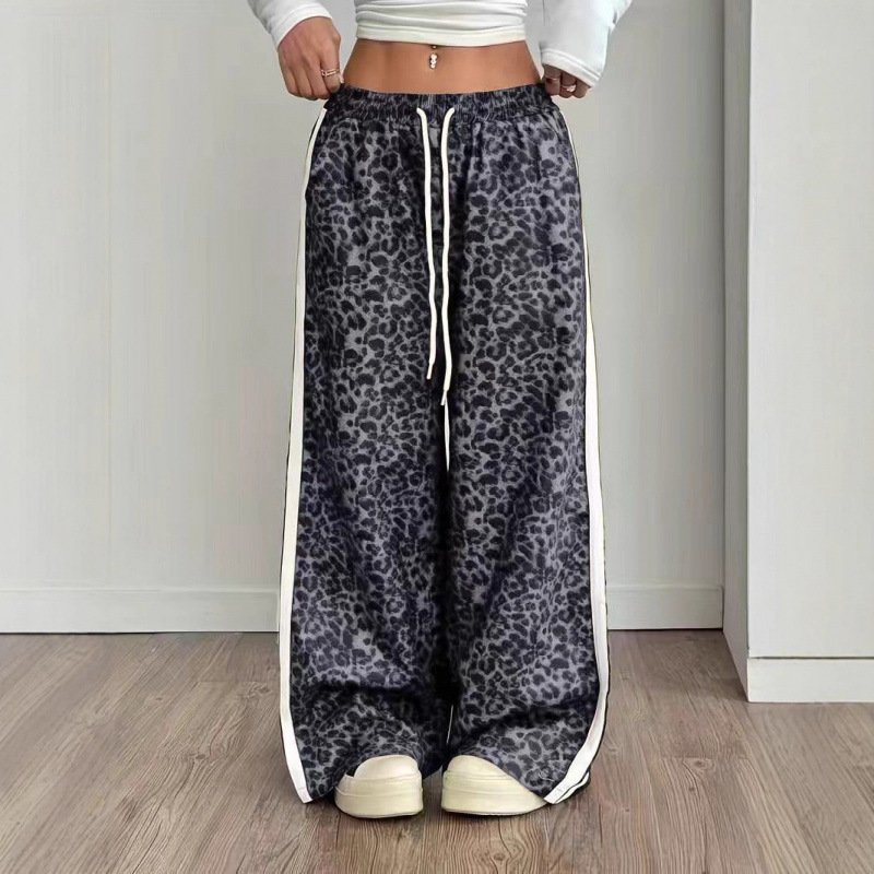 Stylish Leopard-print Patchwork Wide-leg Pants With A Relaxed Flowy Fit - Image 6