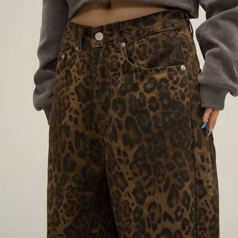 Women's American-style Vintage Leopard Print Jeans - Image 3