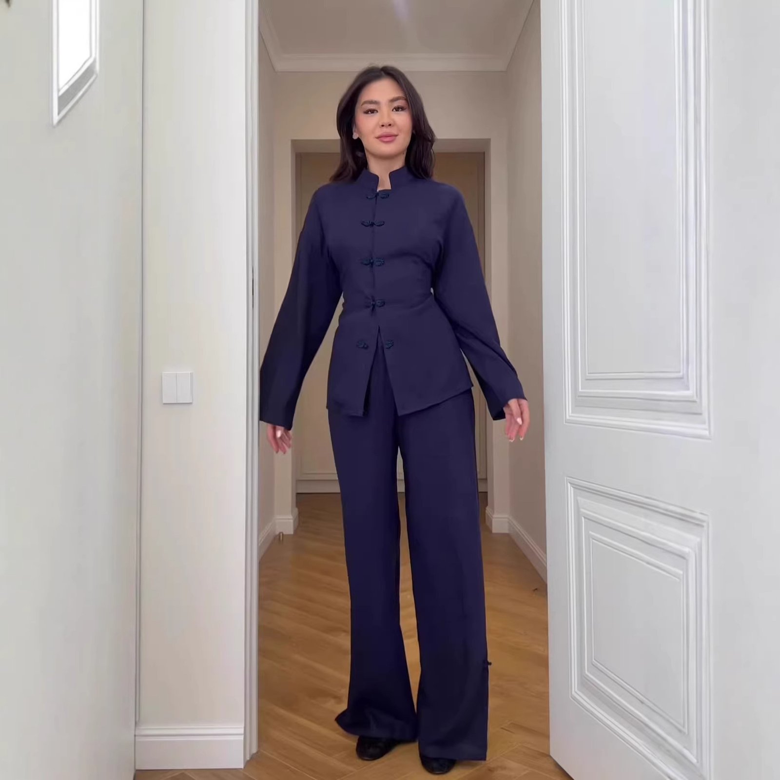 Womens Loose And Comfortable Pants Set - Image 3